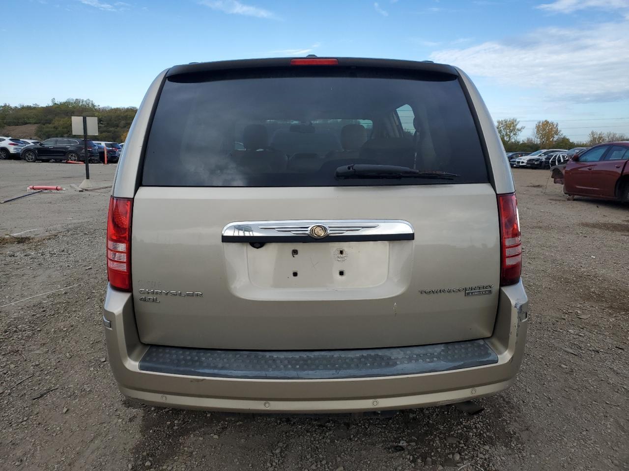 2009 Chrysler Town & Country Limited - Фото 6