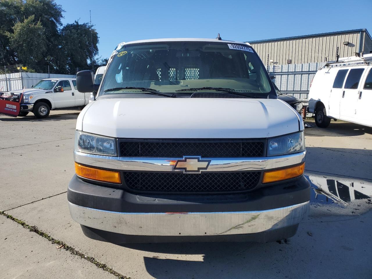 2023 Chevrolet Express 2500 Delivery Van - Фото 5