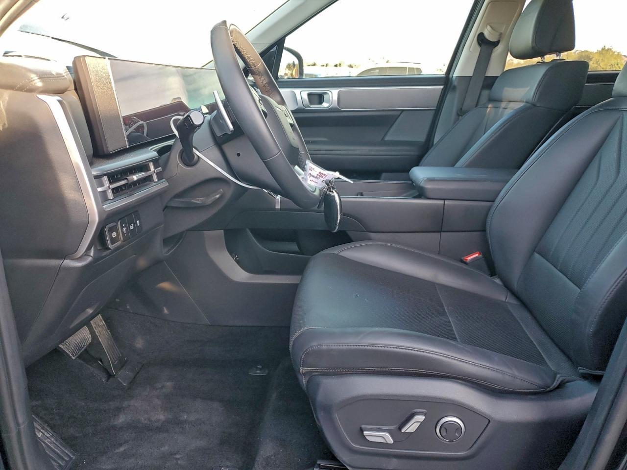 2025 Hyundai Santa Fe Sel - Image 7