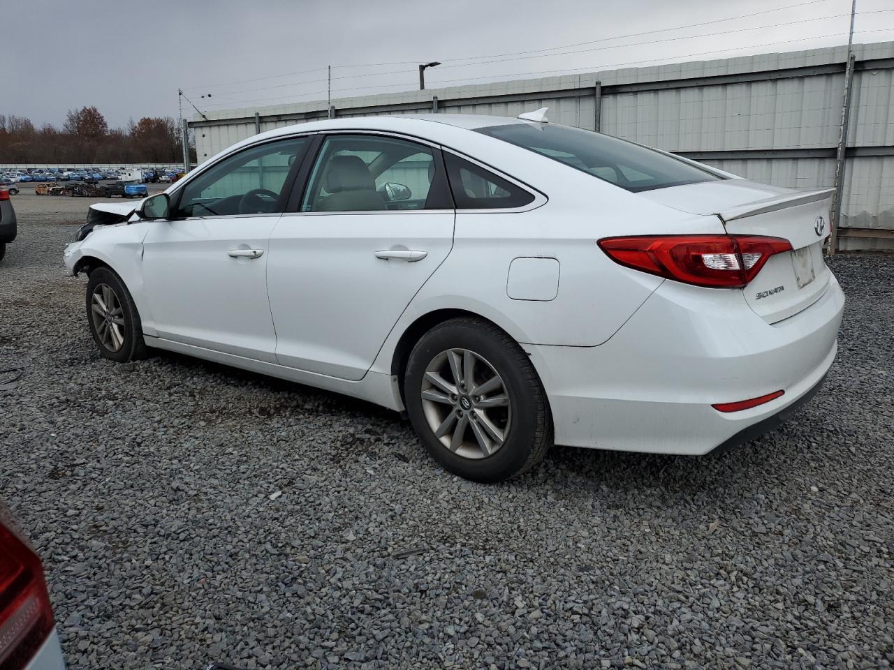 2016 Hyundai Sonata Se - Фото 2