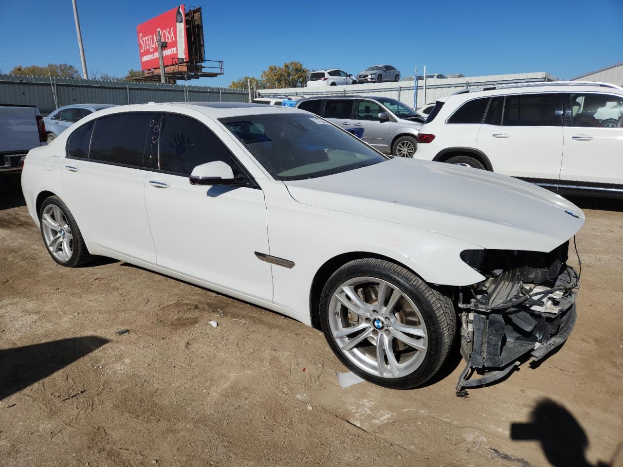 2013 BMW 750 Li - Фото 4
