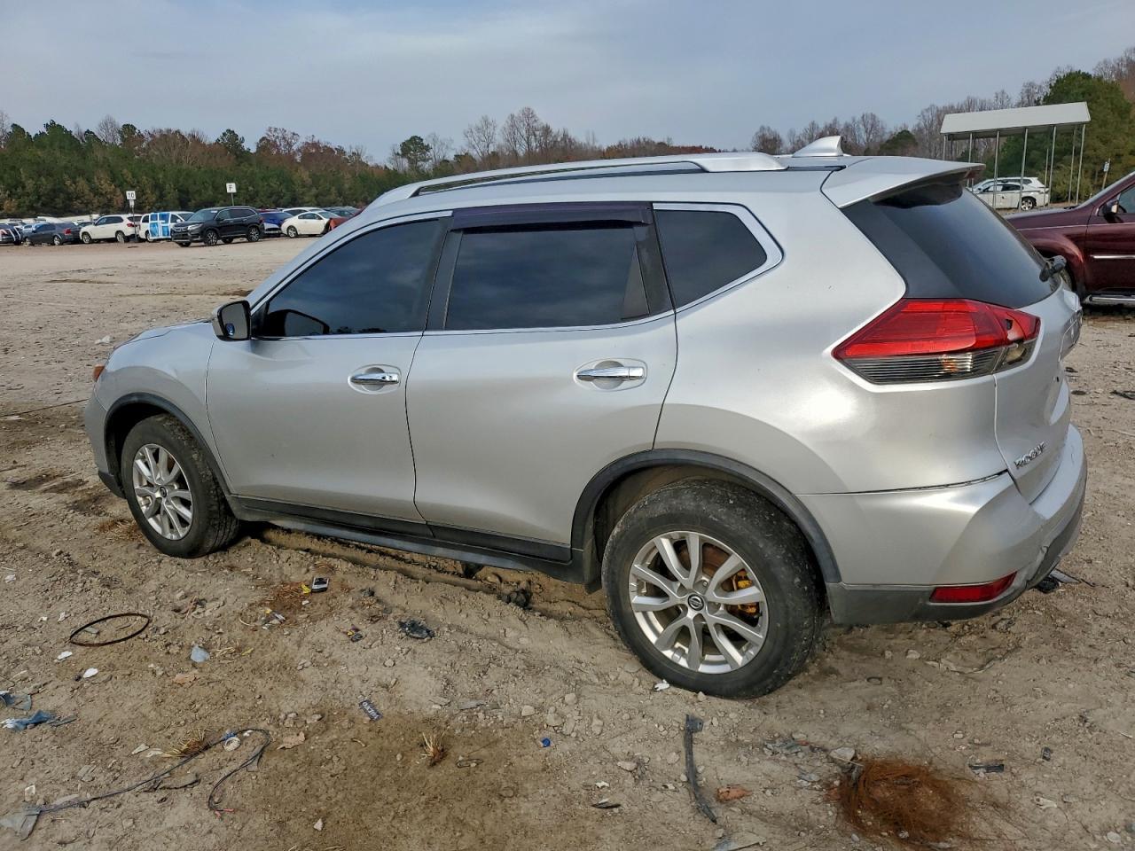 2017 Nissan Rogue S - Image 2