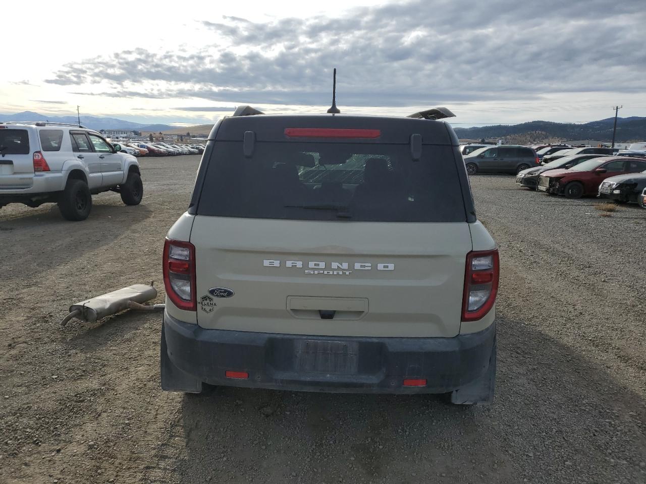 2024 Ford Bronco Sport Outer Banks - Image 6