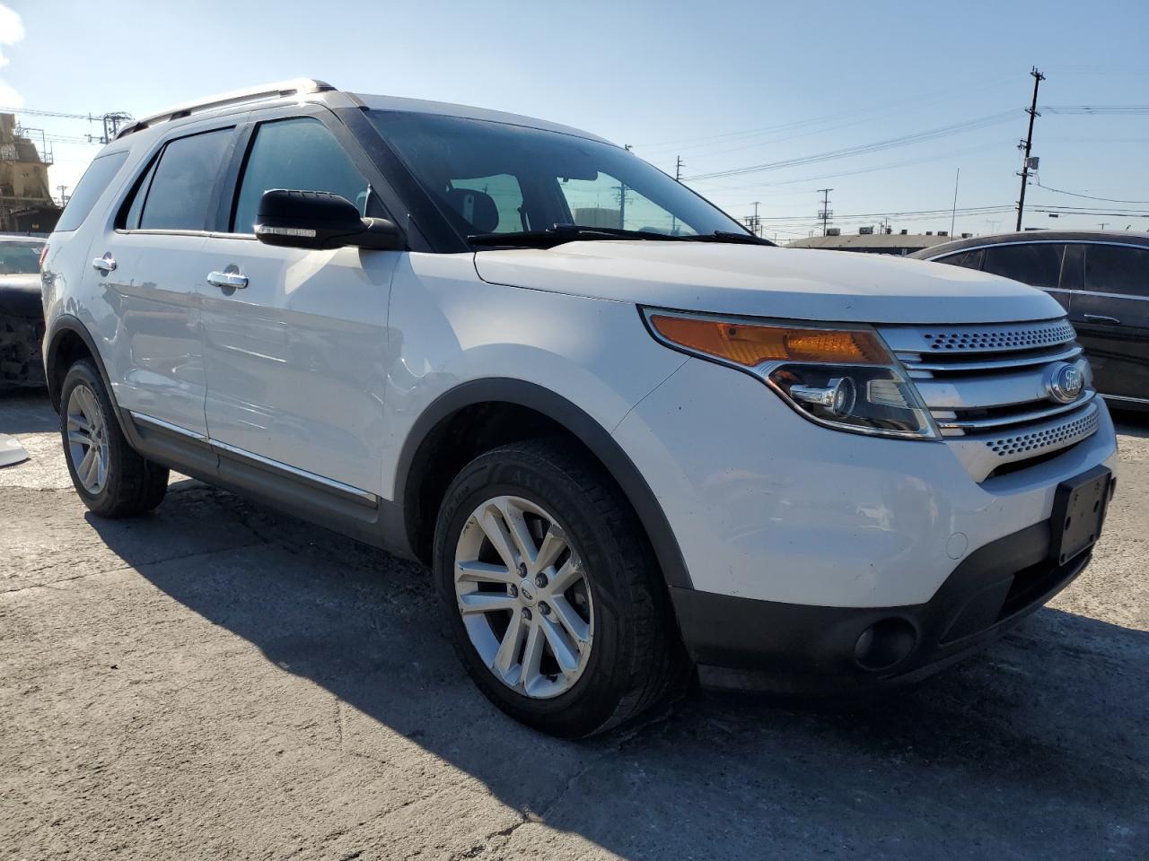 2015 Ford Explorer Xlt - Фото 4