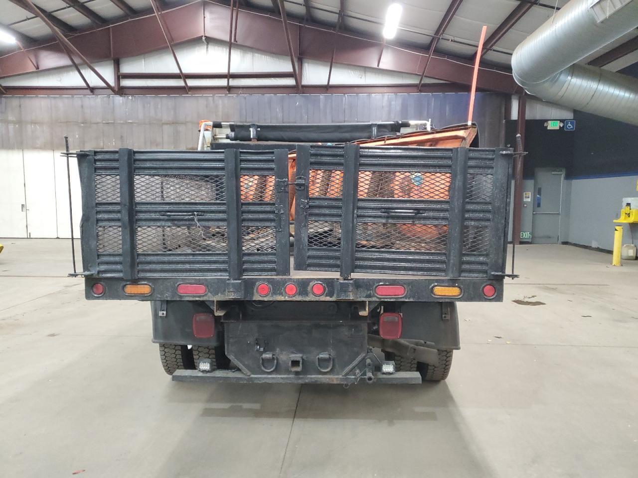 2016 Ford F550 Super Duty - Image 6