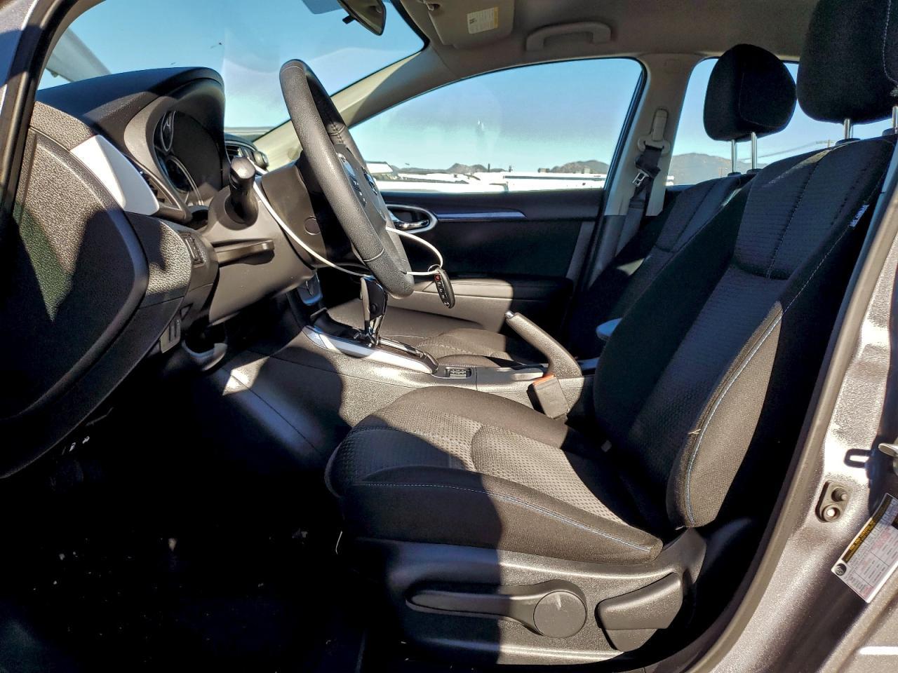 2019 Nissan Sentra S - Image 7