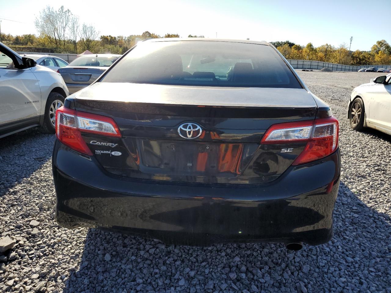2014 Toyota Camry L - Image 6