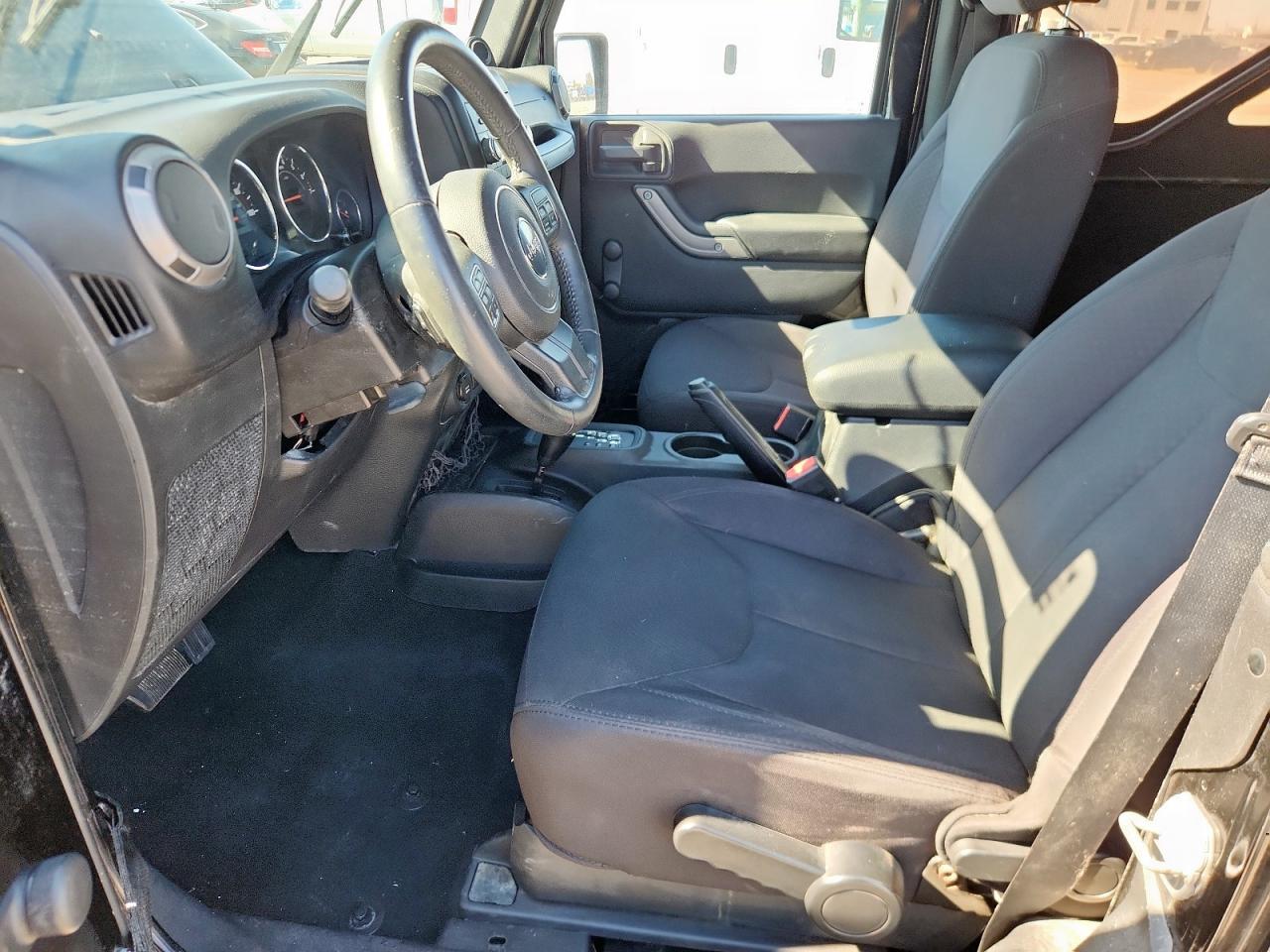 2014 Jeep Wrangler Sport - Фото 7