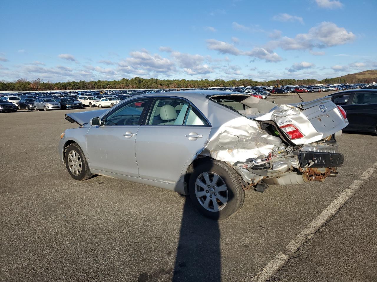 2009 Toyota Camry Base - Image 2