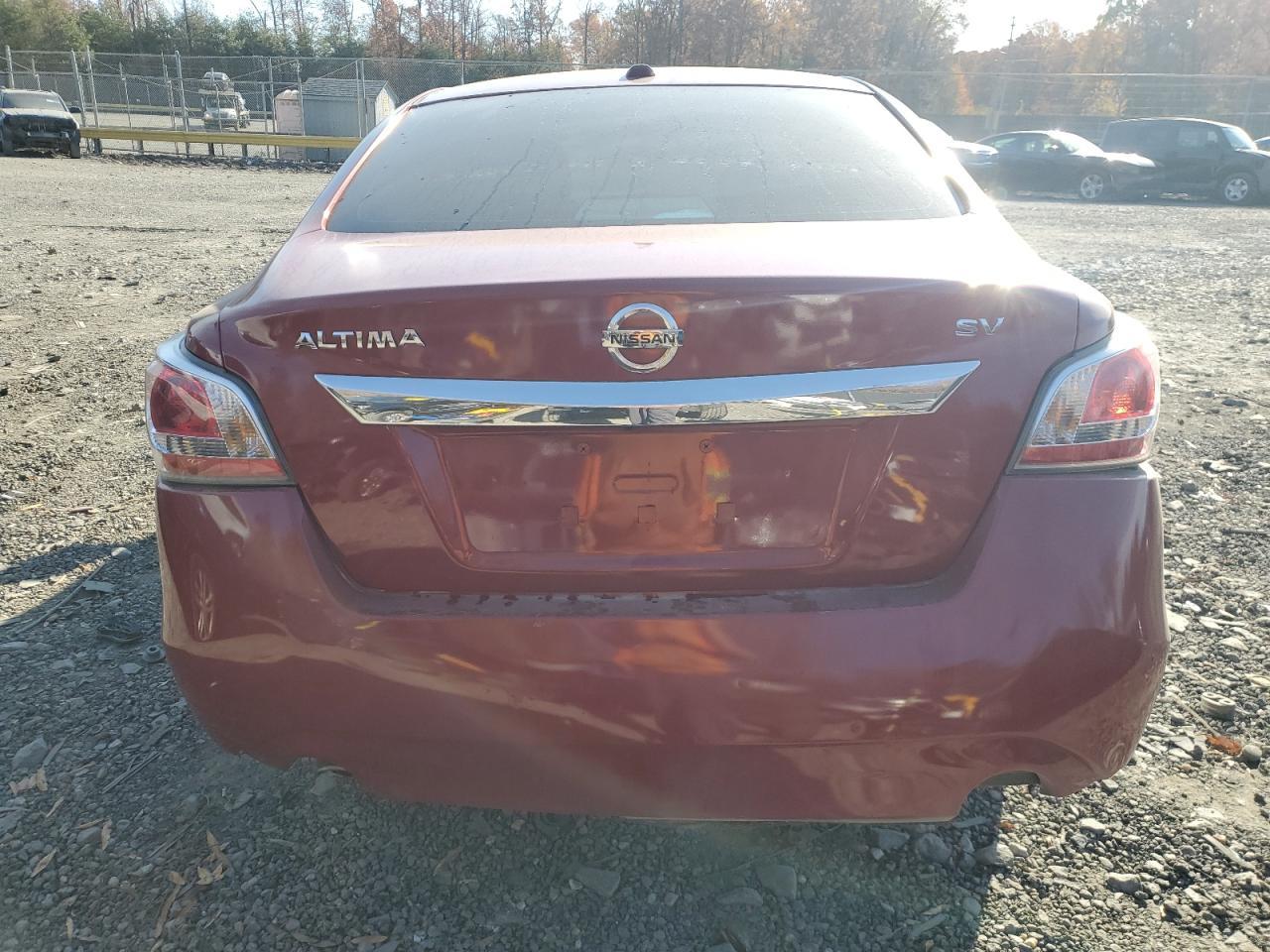 2015 Nissan Altima 2.5 - Image 6