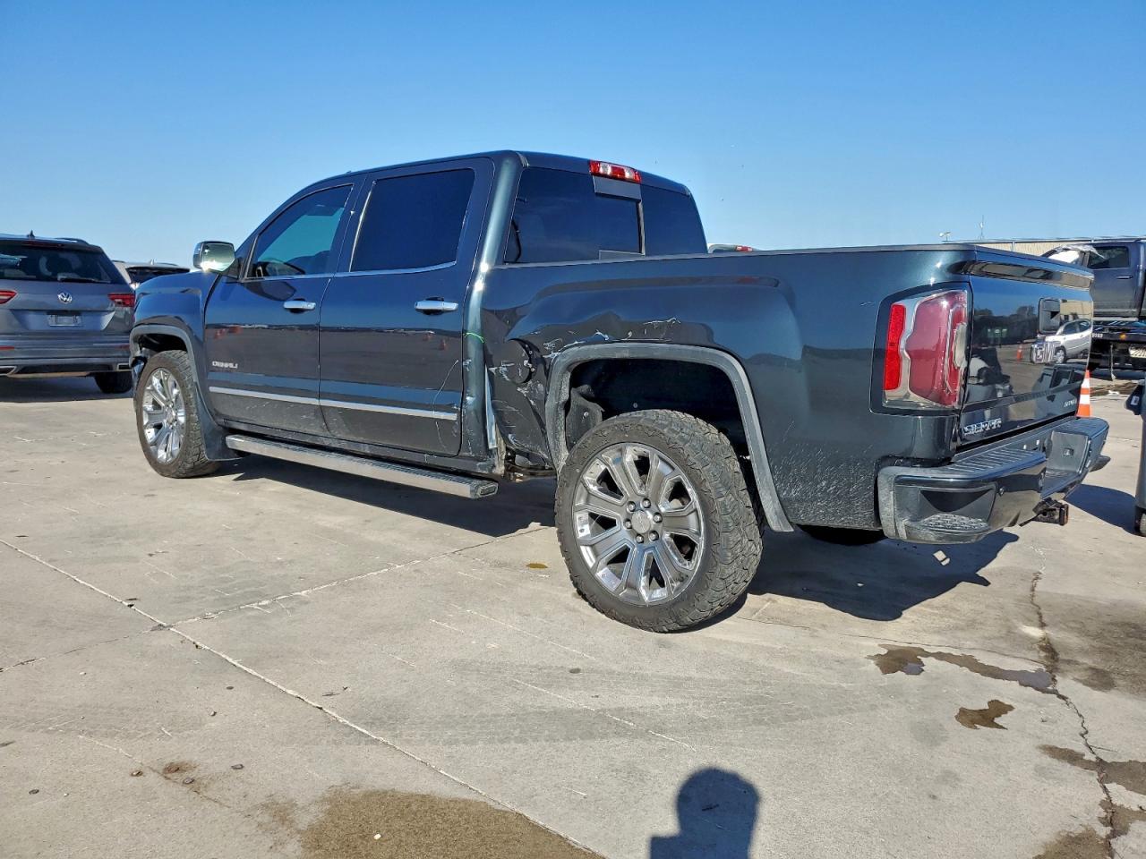 2018 GMC Sierra K1500 Denali - Image 2