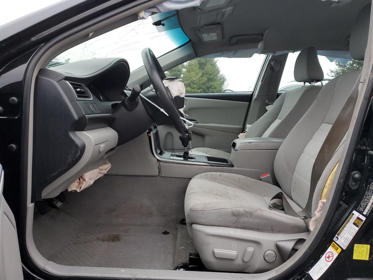 2017 Toyota Camry Le - Image 7