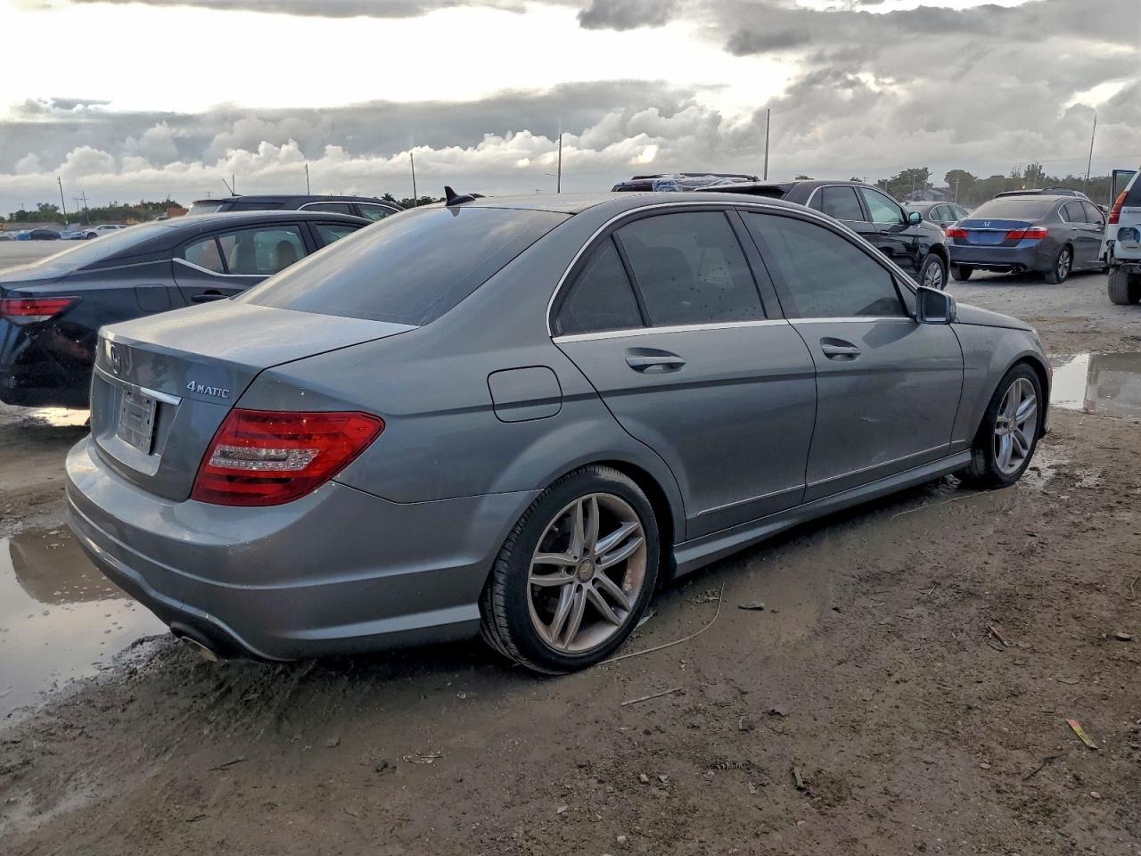 2013 Merz C 300 4Mat - Фото 3