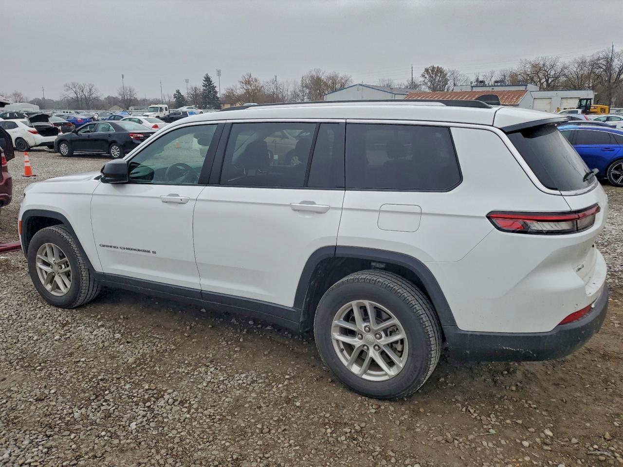 2021 Jeep Grand Cherokee L Laredo - Фото 2
