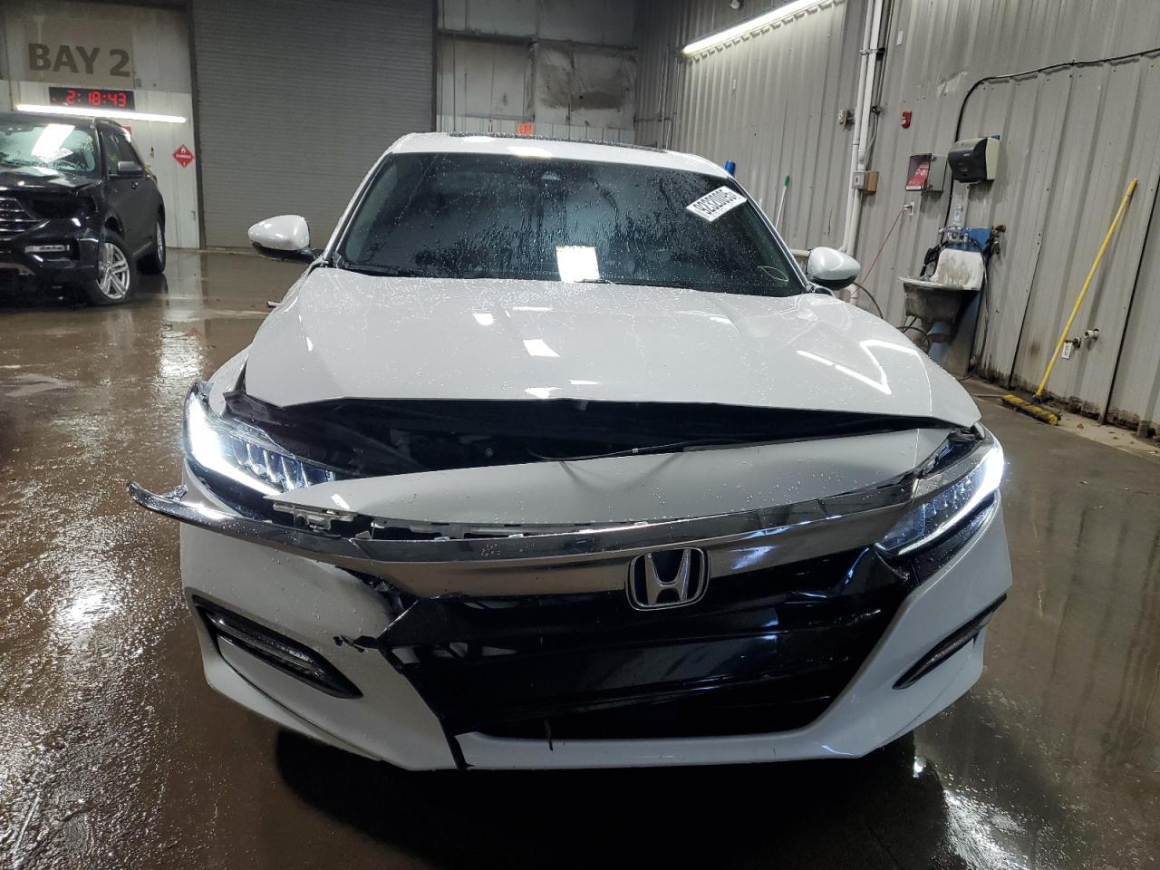 2018 Honda Accord Hybrid Exl - Image 5