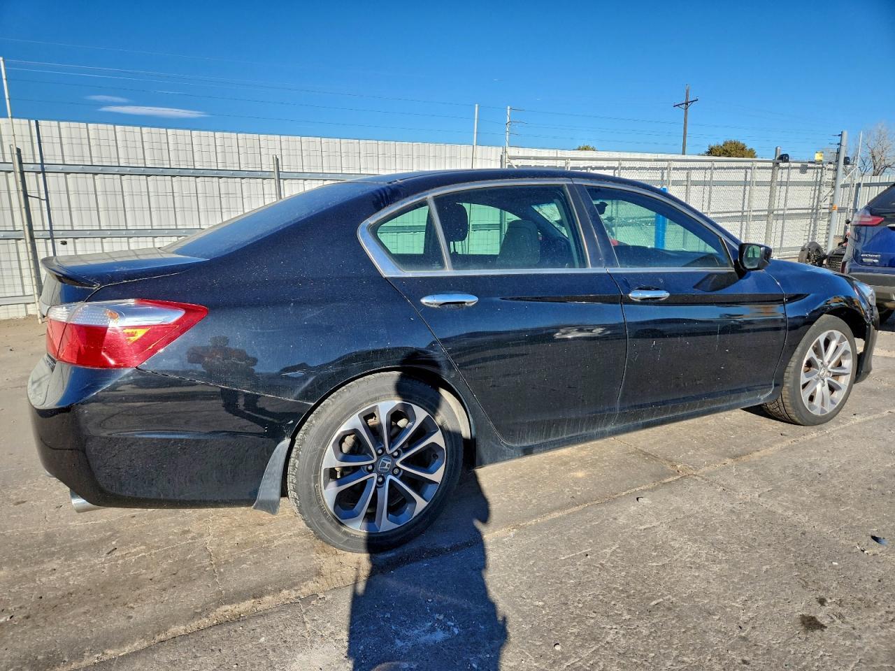 2015 Honda Accord Sport - Image 3