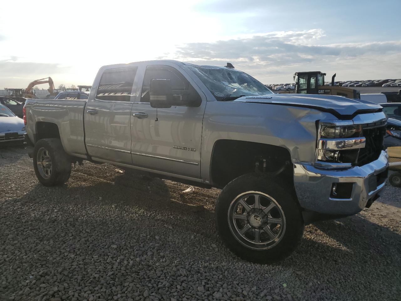 2019 Chevrolet Silverado K2500 Heavy Duty Ltz - Фото 4