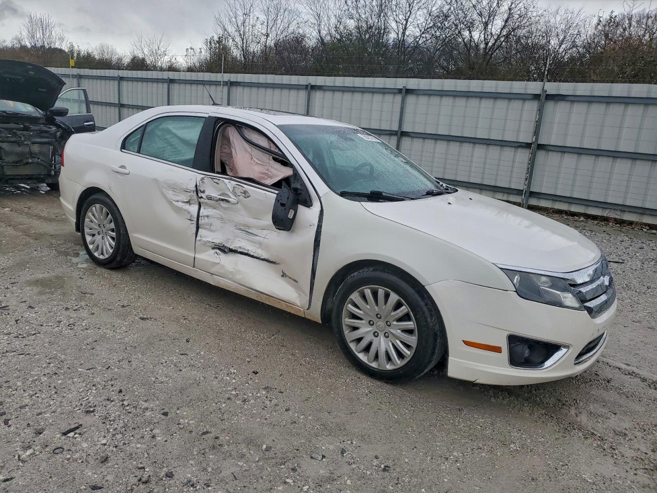 2012 Ford Fusion Hybrid - Image 4