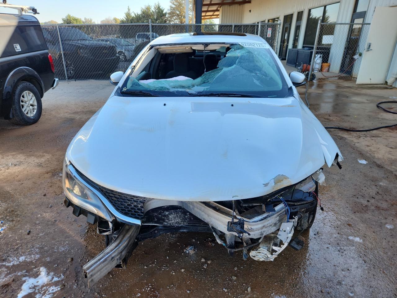 2015 Chrysler 200 Limited - Фото 5