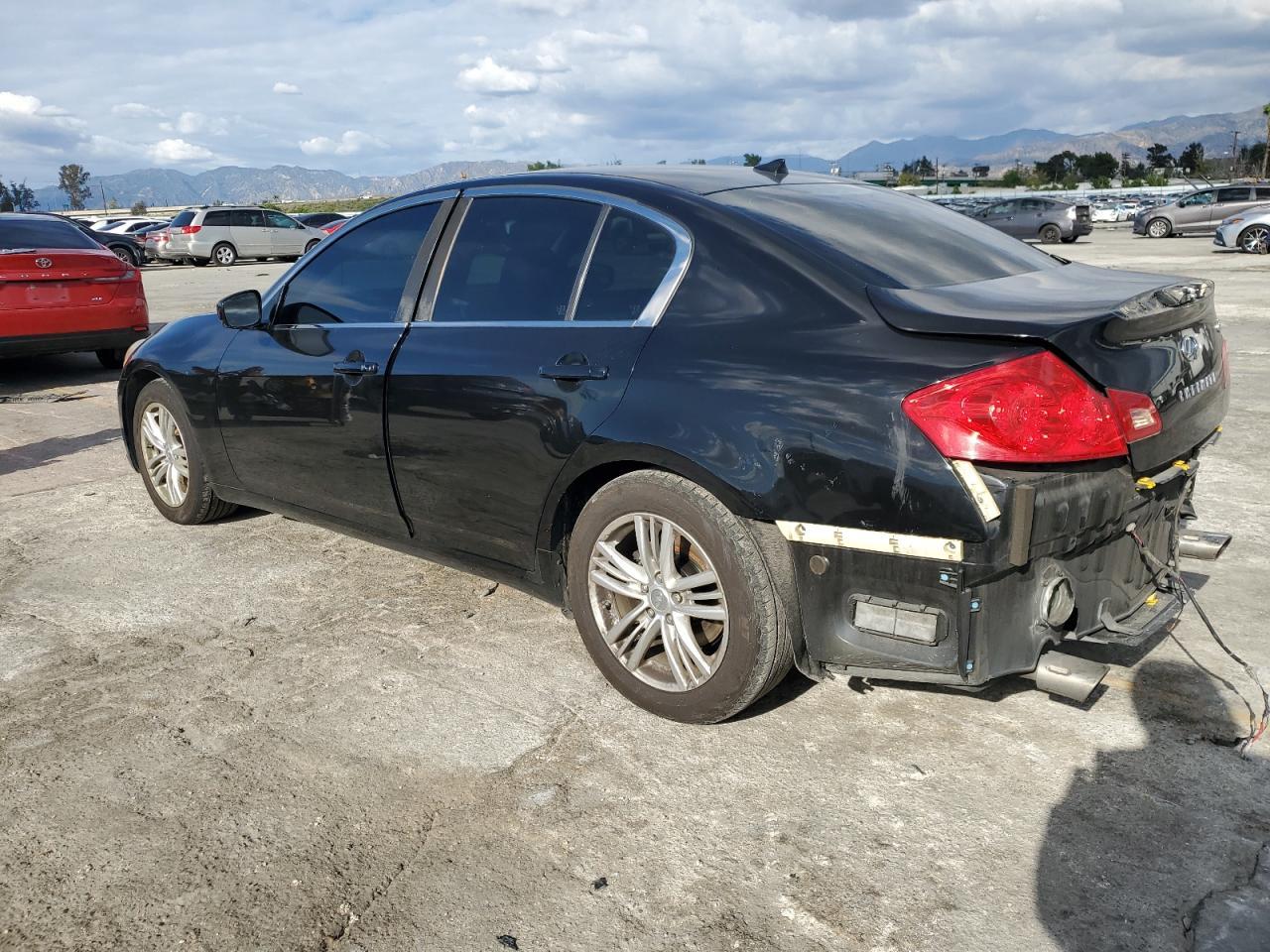 2011 Infiniti G25 Base - Фото 2