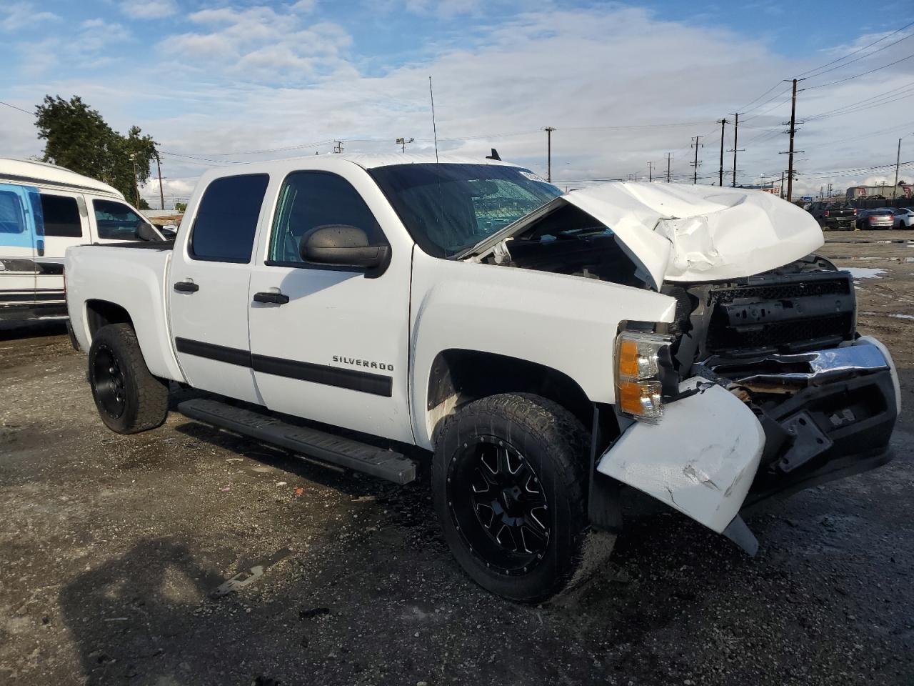 2009 Chevrolet Silverado C1500 - Image 4