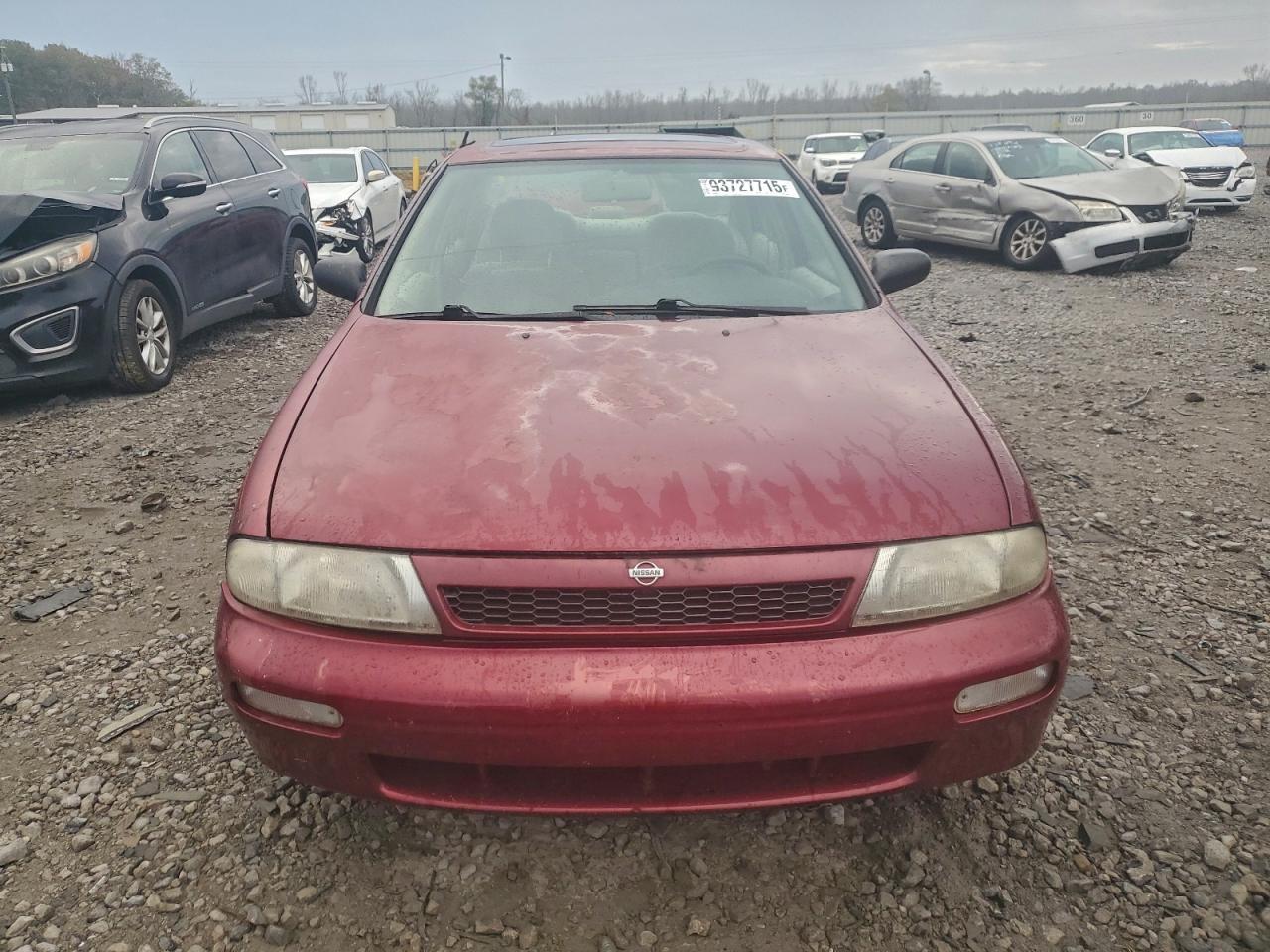1994 Nissan Altima Xe - Фото 5