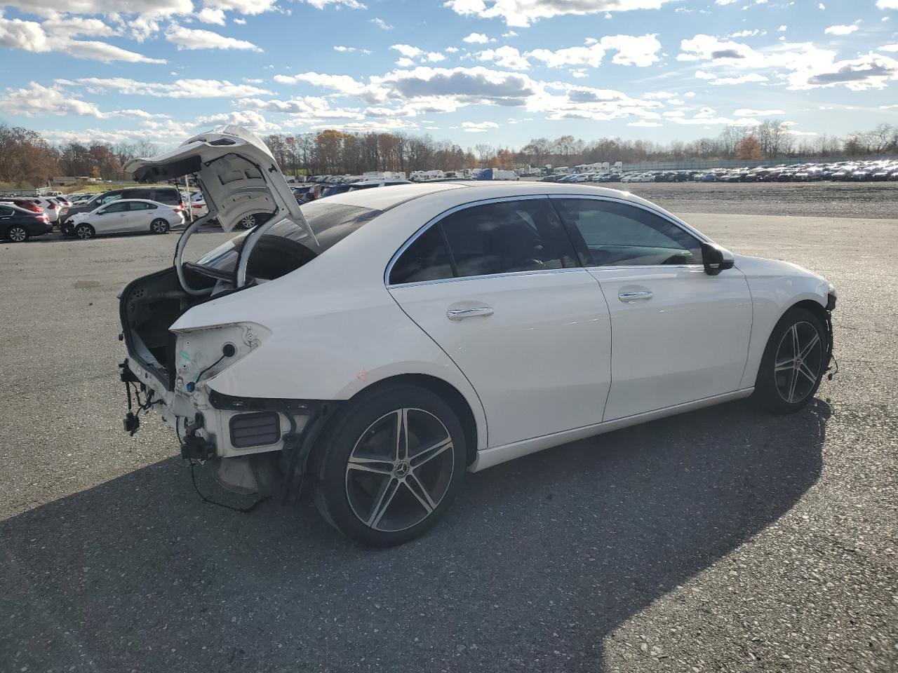 2021 Mercedes-Benz A 220 4Matic - Фото 3