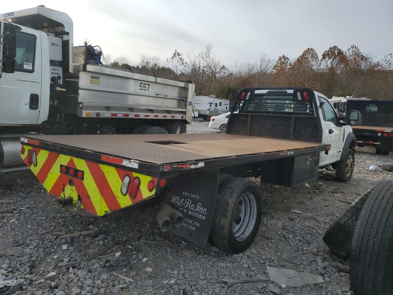 2019 Ford F550 Flatbed Truck - Фото 3