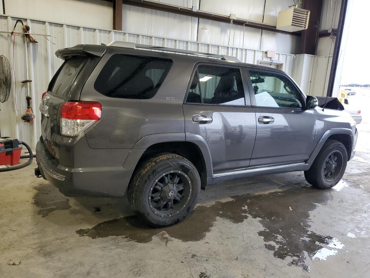 2011 Toyota 4Runner Sr5 - Фото 3