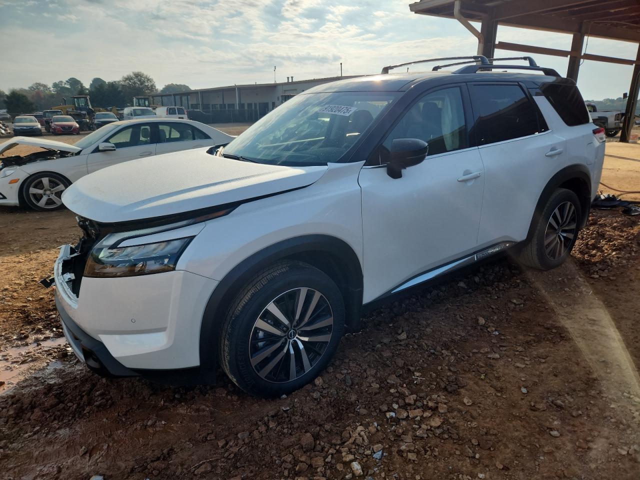 2025 Nissan Pathfinder Platinum