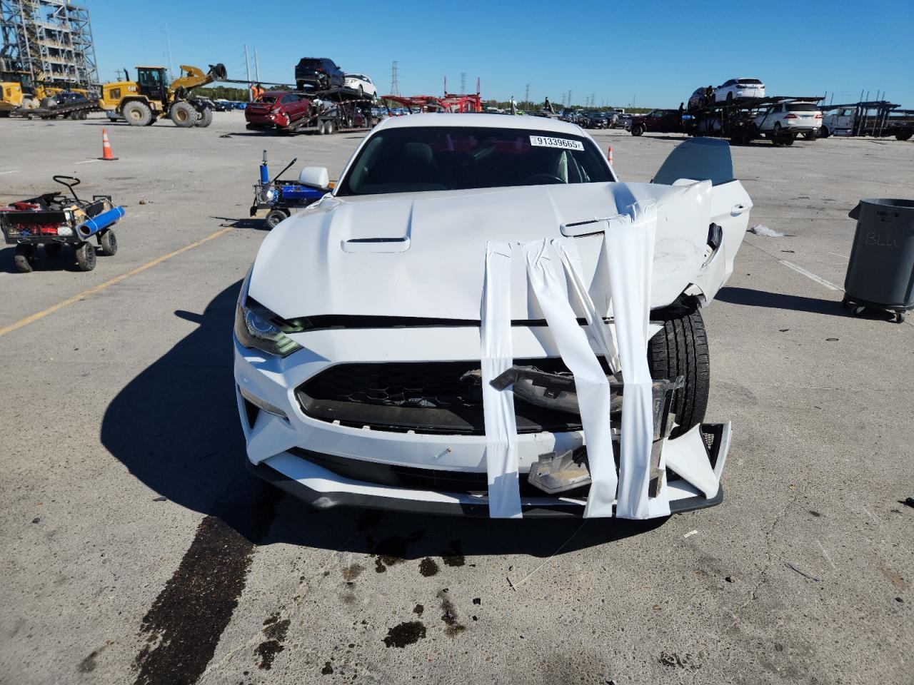 2020 Ford Mustang - Image 5