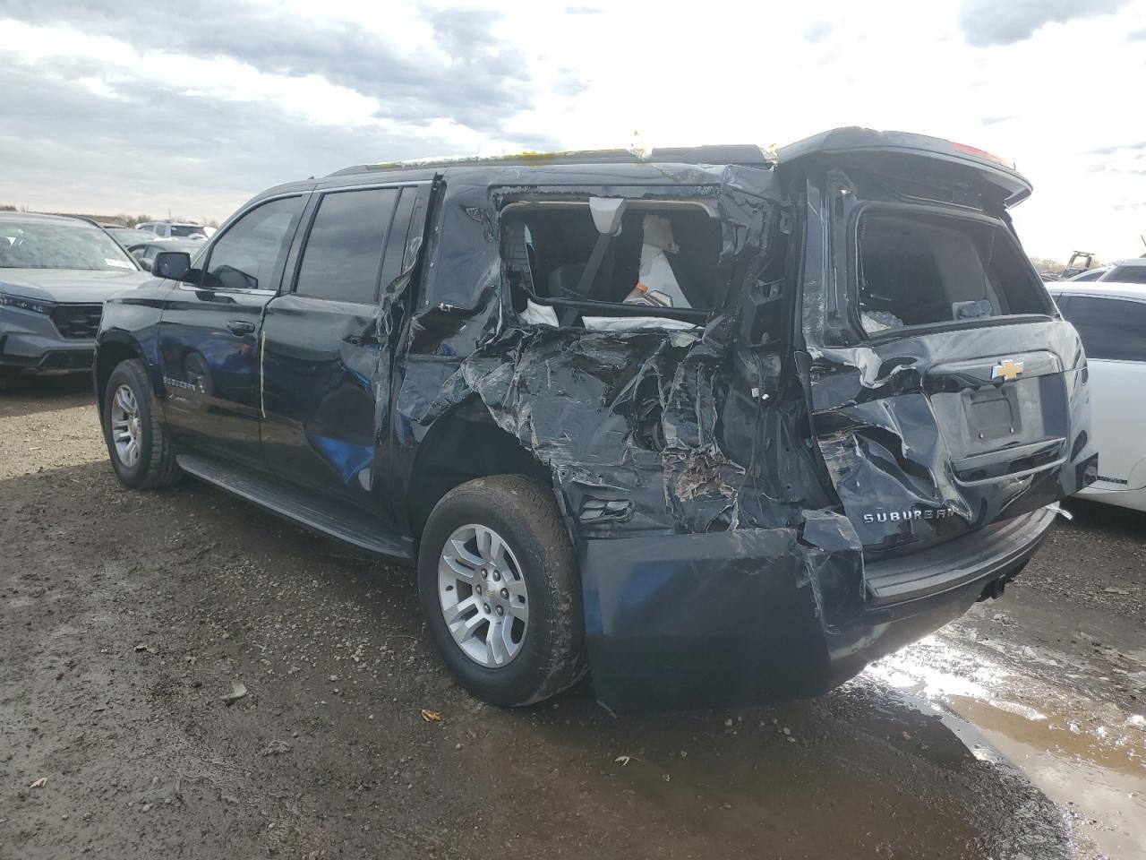 2020 Chevrolet Suburban K1500 Lt - Фото 2