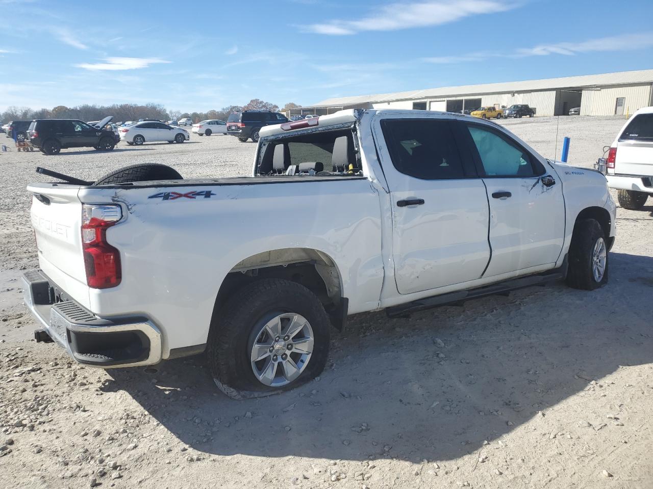 2024 Chevrolet Silverado K1500 - Image 3