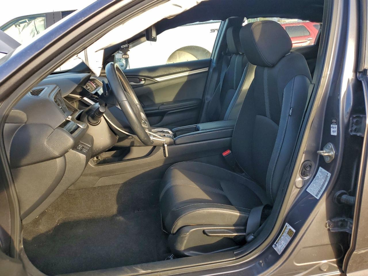 2019 Honda Civic Sport - Image 7