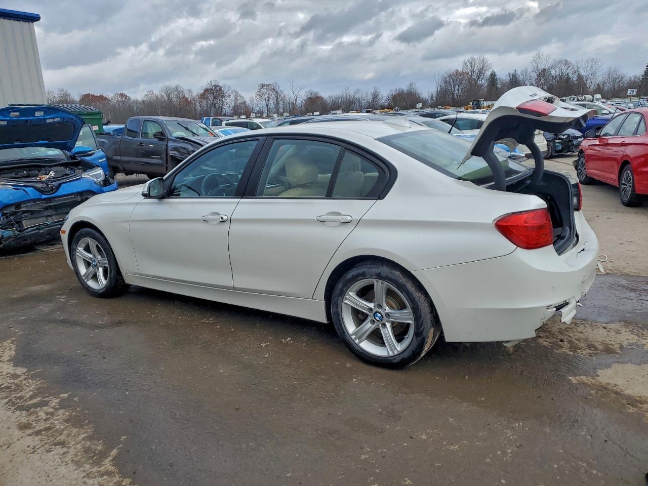 2015 BMW 320 I xDrive - Фото 2