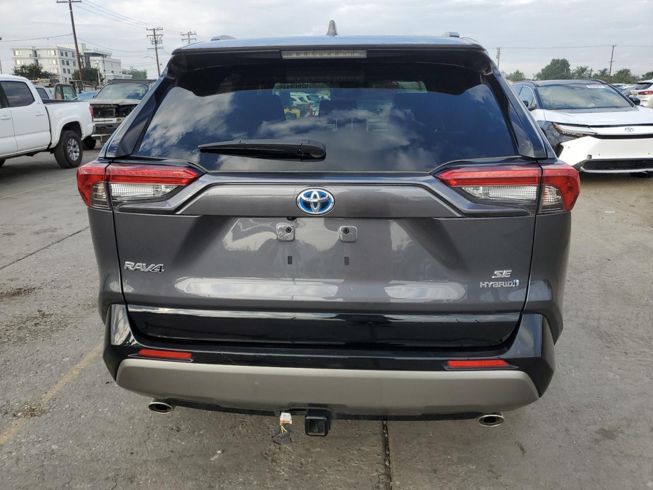 2023 Toyota Rav4 Se - Фото 6