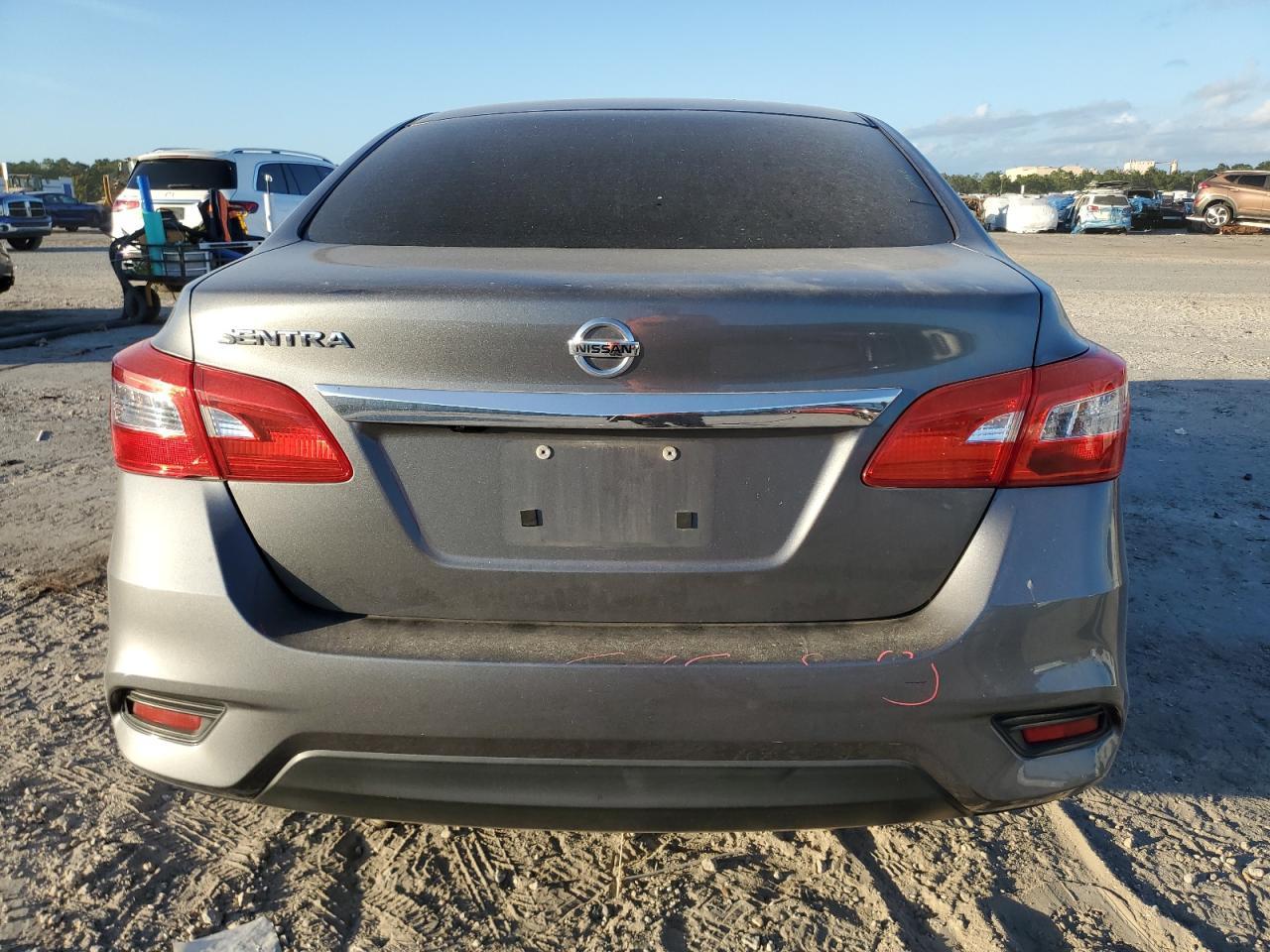 2019 Nissan Sentra S - Фото 6