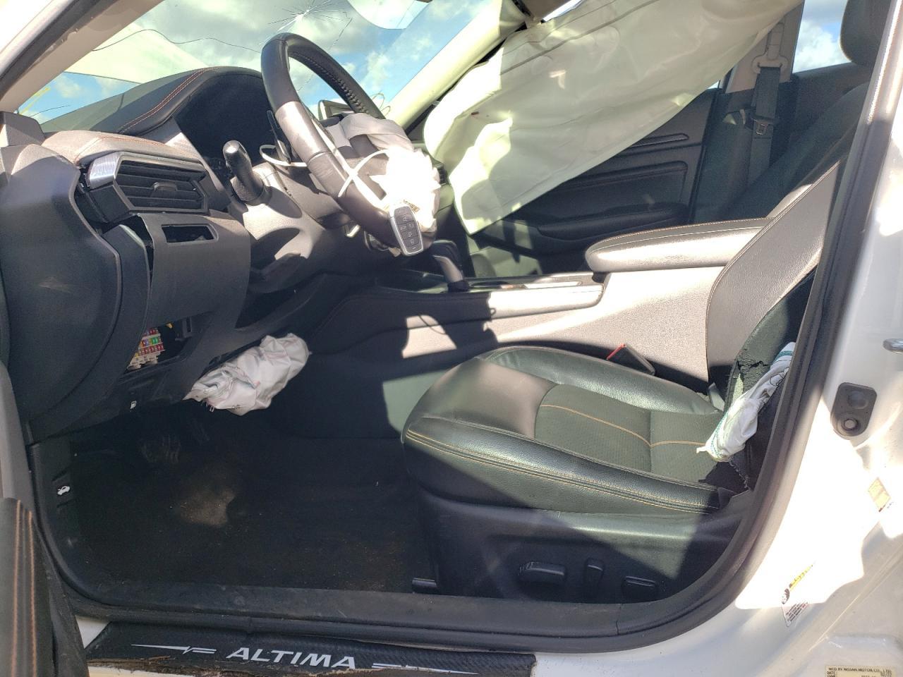 2022 Nissan Altima Sr - Фото 7