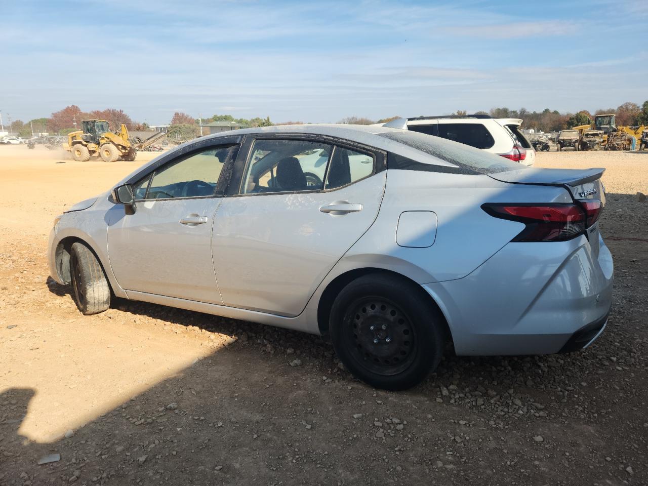 2020 Nissan Versa Sv - Фото 2