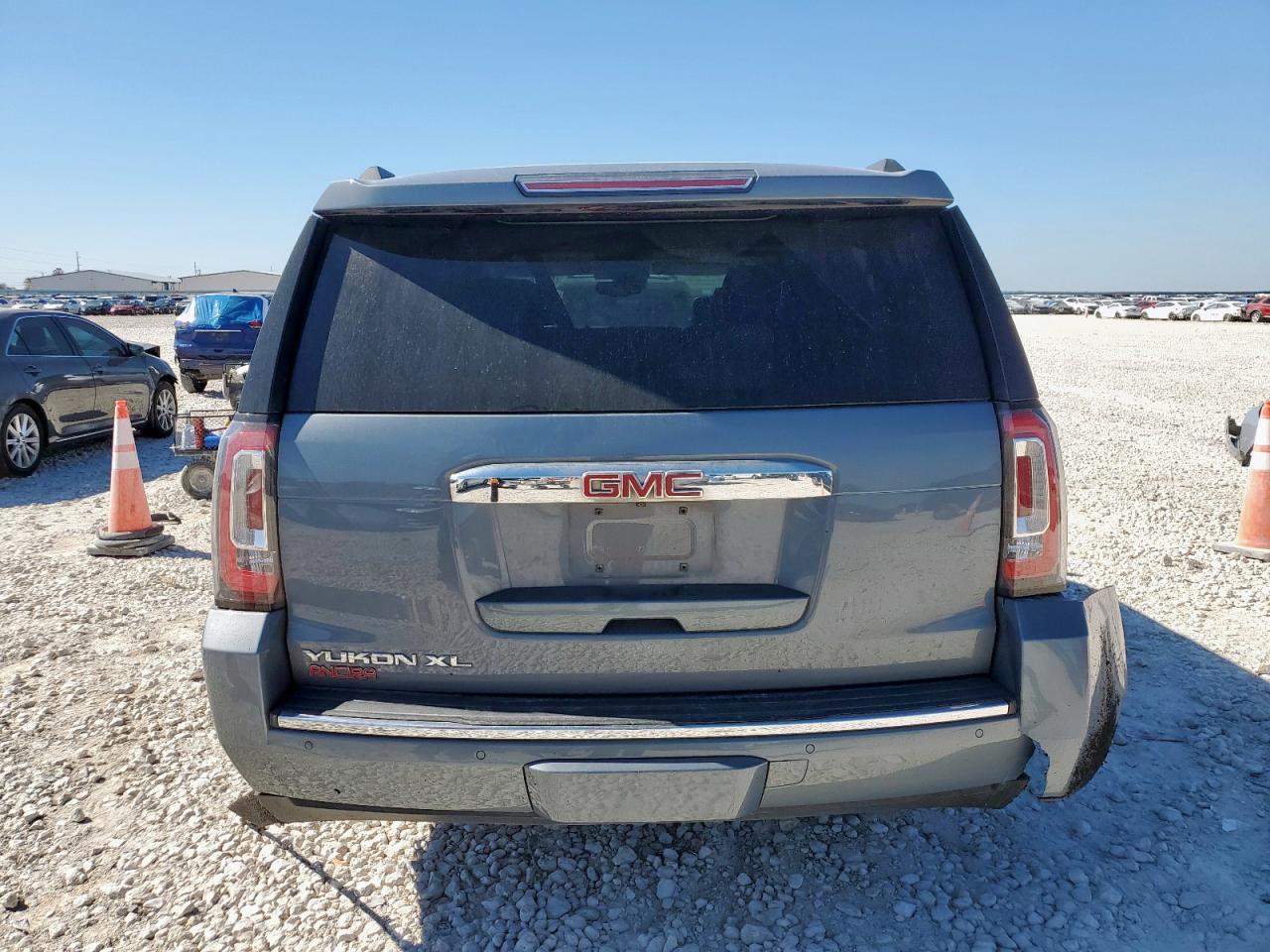 2016 GMC Yukon Xl Denali - Фото 6