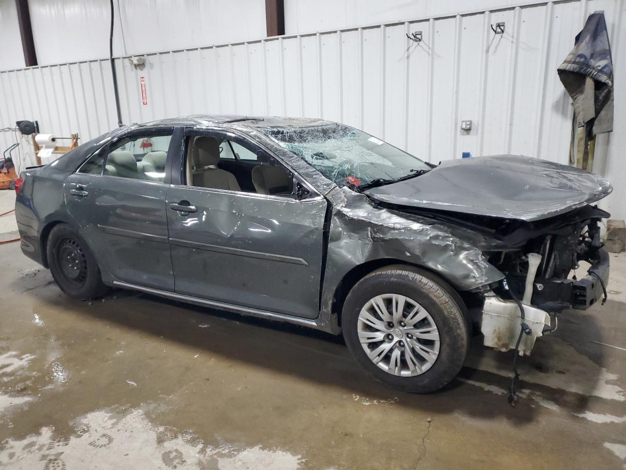 2013 Toyota Camry L - Фото 4