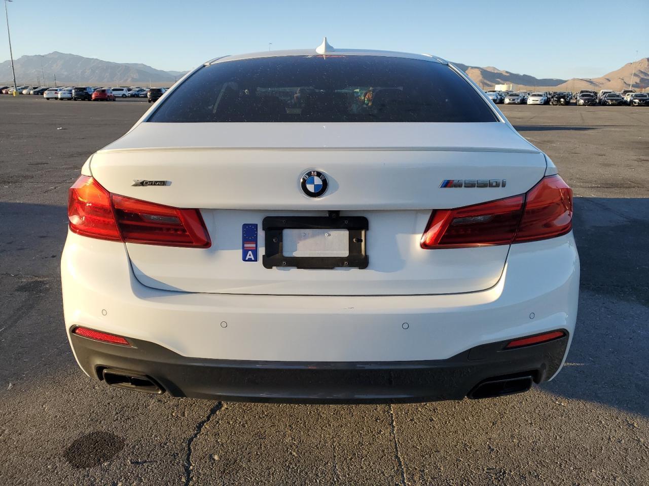 2019 BMW M550Xi - Фото 6