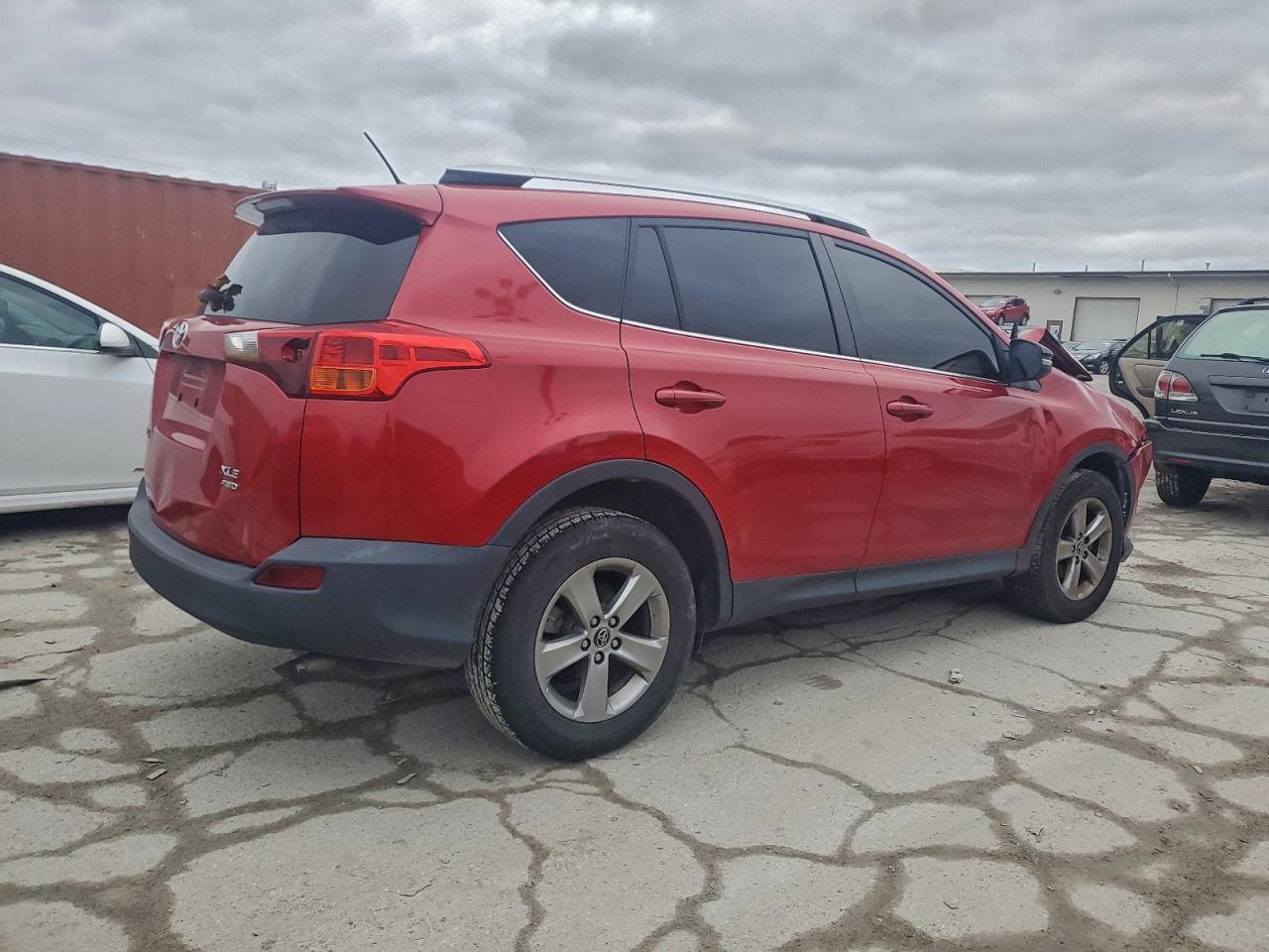 2015 Toyota Rav4 Xle - Image 3