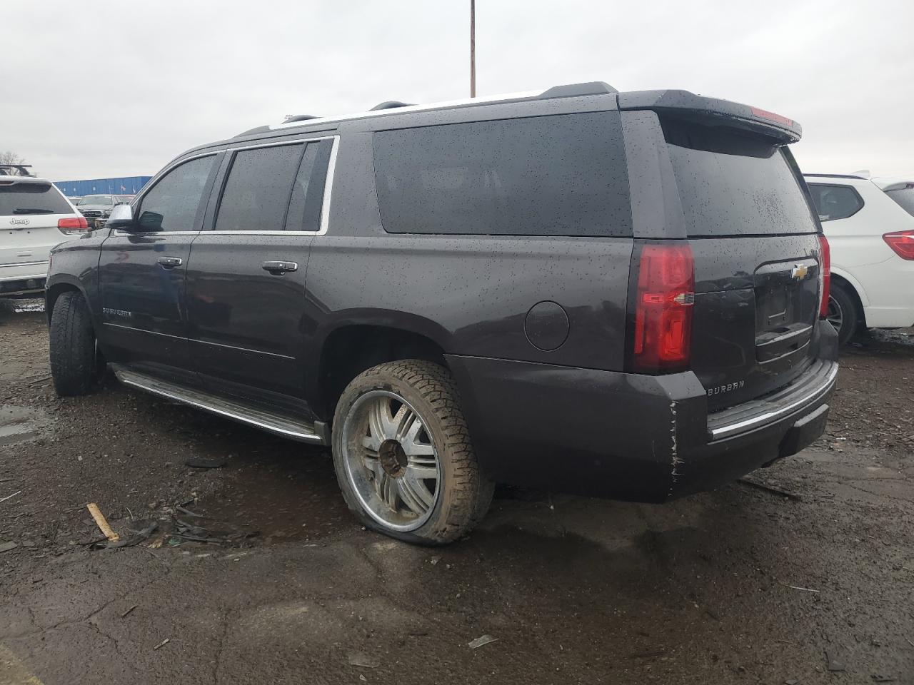 2015 Chevrolet Suburban K1500 Ltz - Фото 2