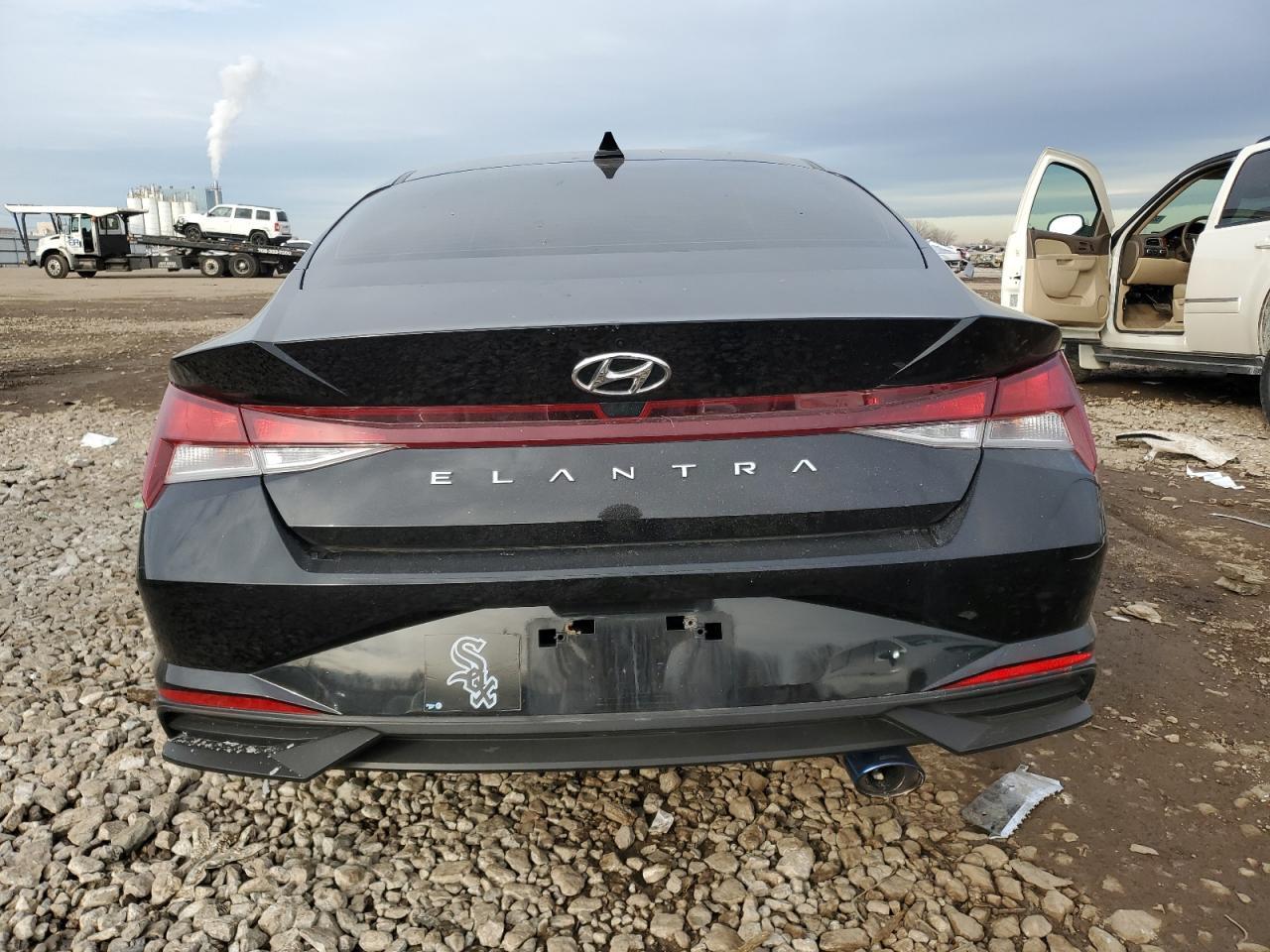 2021 Hyundai Elantra Se - Image 6