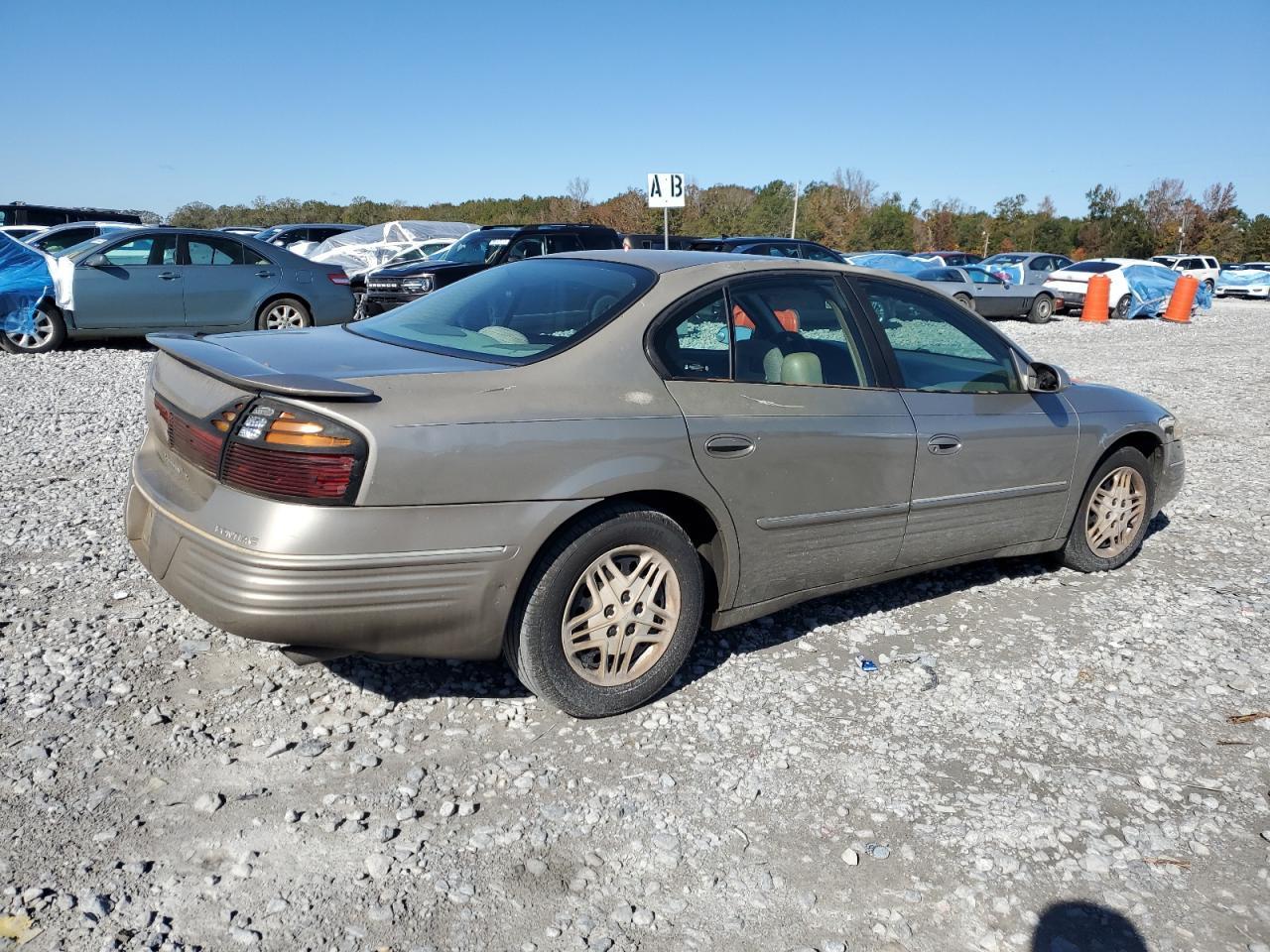 2001 Pontiac Bonneville Se - Фото 3