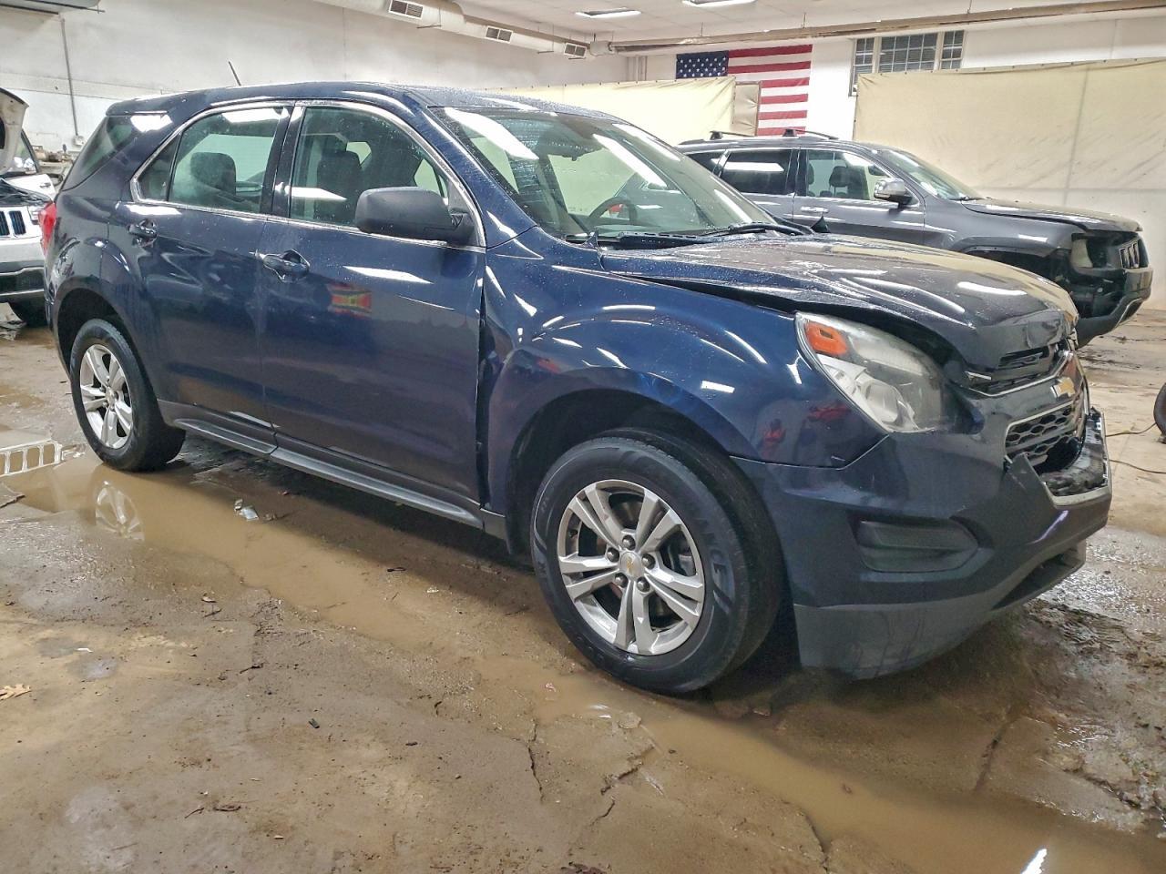 2017 Chevrolet Equinox Ls - Image 4