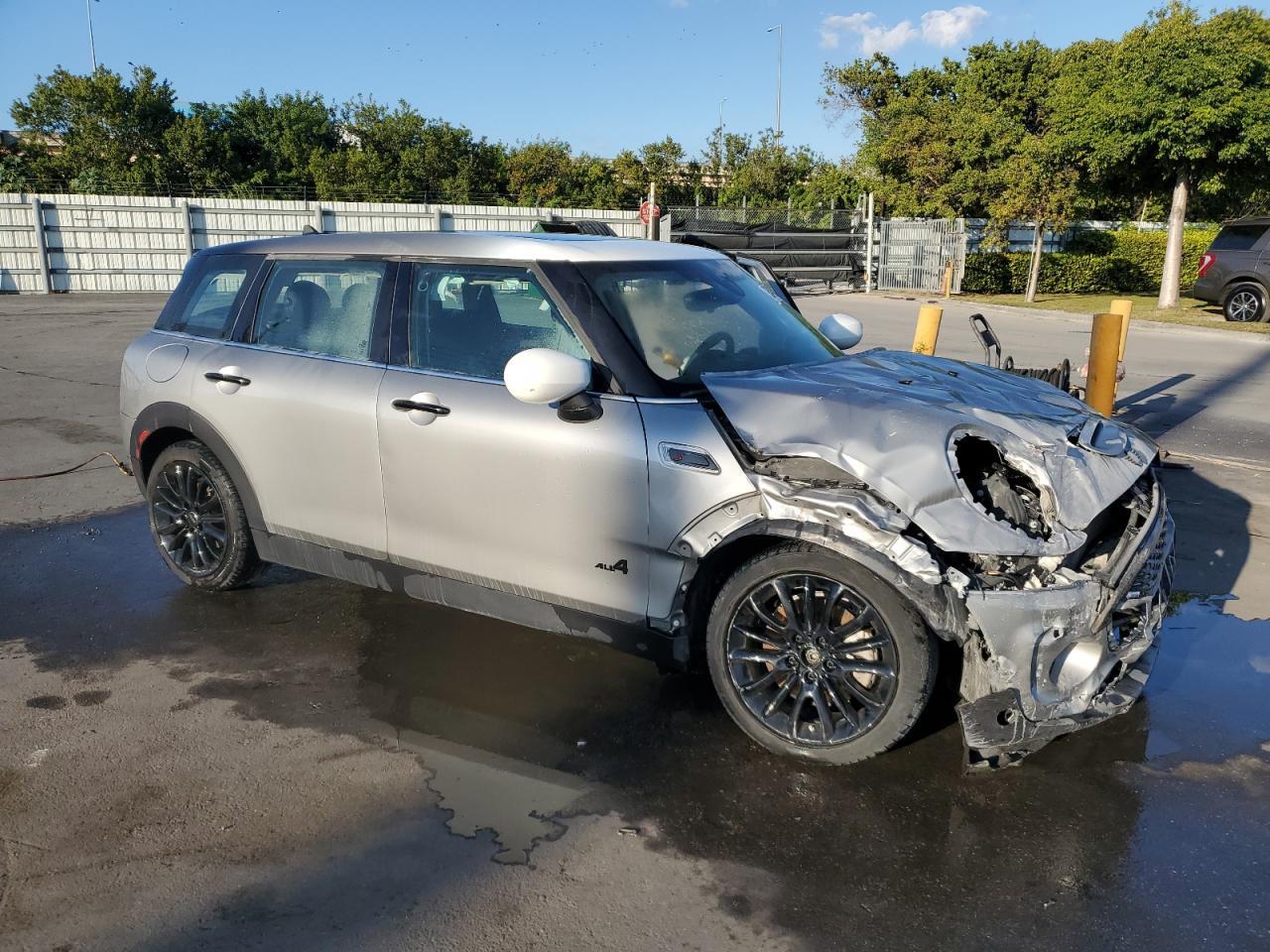 2023 Mini Cooper S Clubman All4 - Фото 4