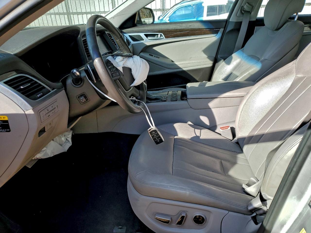 2017 Genesis G80 Base - Фото 7