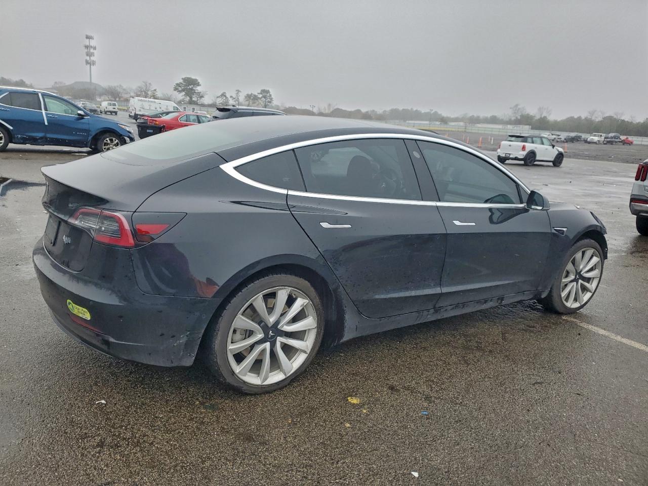 2020 Tesla Model 3 - Image 3